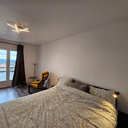 La Coutellerie - Vue Panoramique - Quartier Medieval טייר